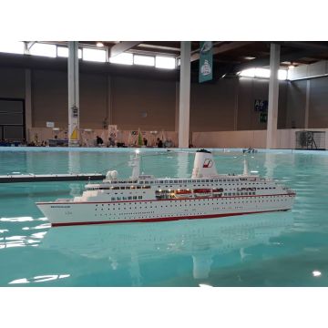 BAUPLAN KREUZFAHRTSCHIFF MS DEUTSCHLAND