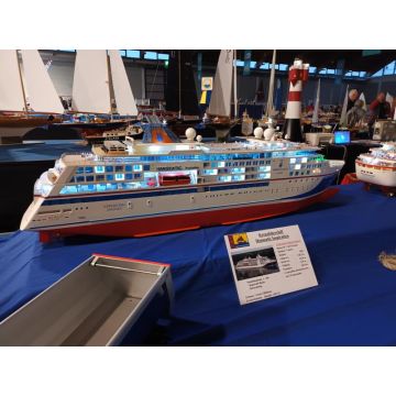 Bauplan Kreuzfahrtschiff Hanseatic Inspiration